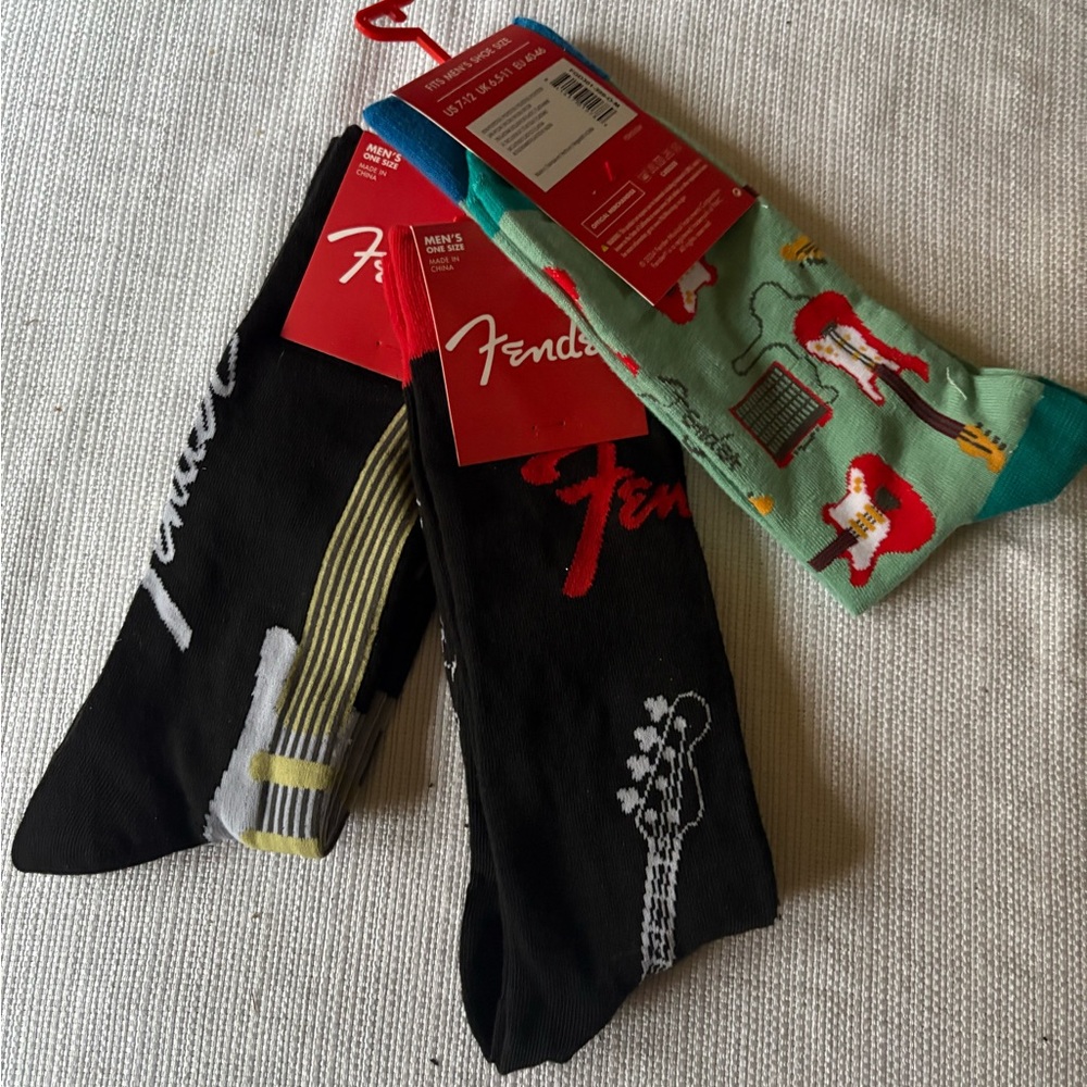 Bundle of 3 pr Fender socks